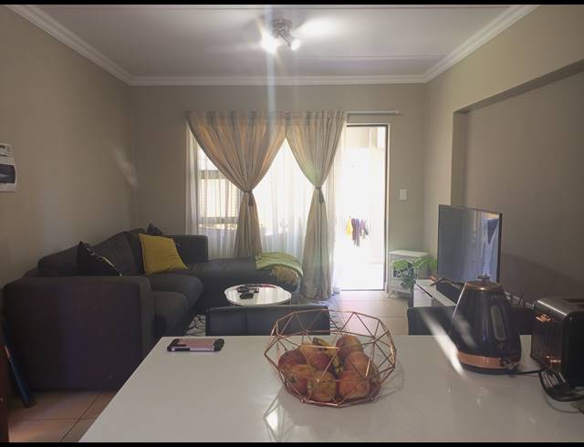 2 BEDROOM TOWNHOUSE FOR SALE IN ANDEON